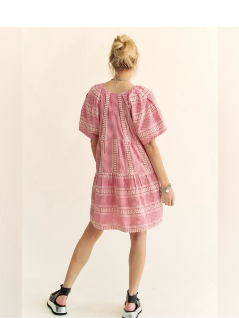 DAVI & DANI Pink Textured Mini Dress - Picture 4 of 11